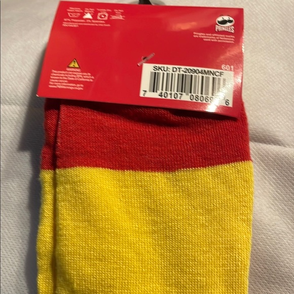 Pringle Red and Black Crew Socks - Picture 5 of 6